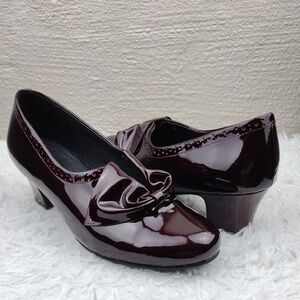 Hotter Donna Court Burgundy Patent Leather Mid High Block Heel Broque Style Shoe